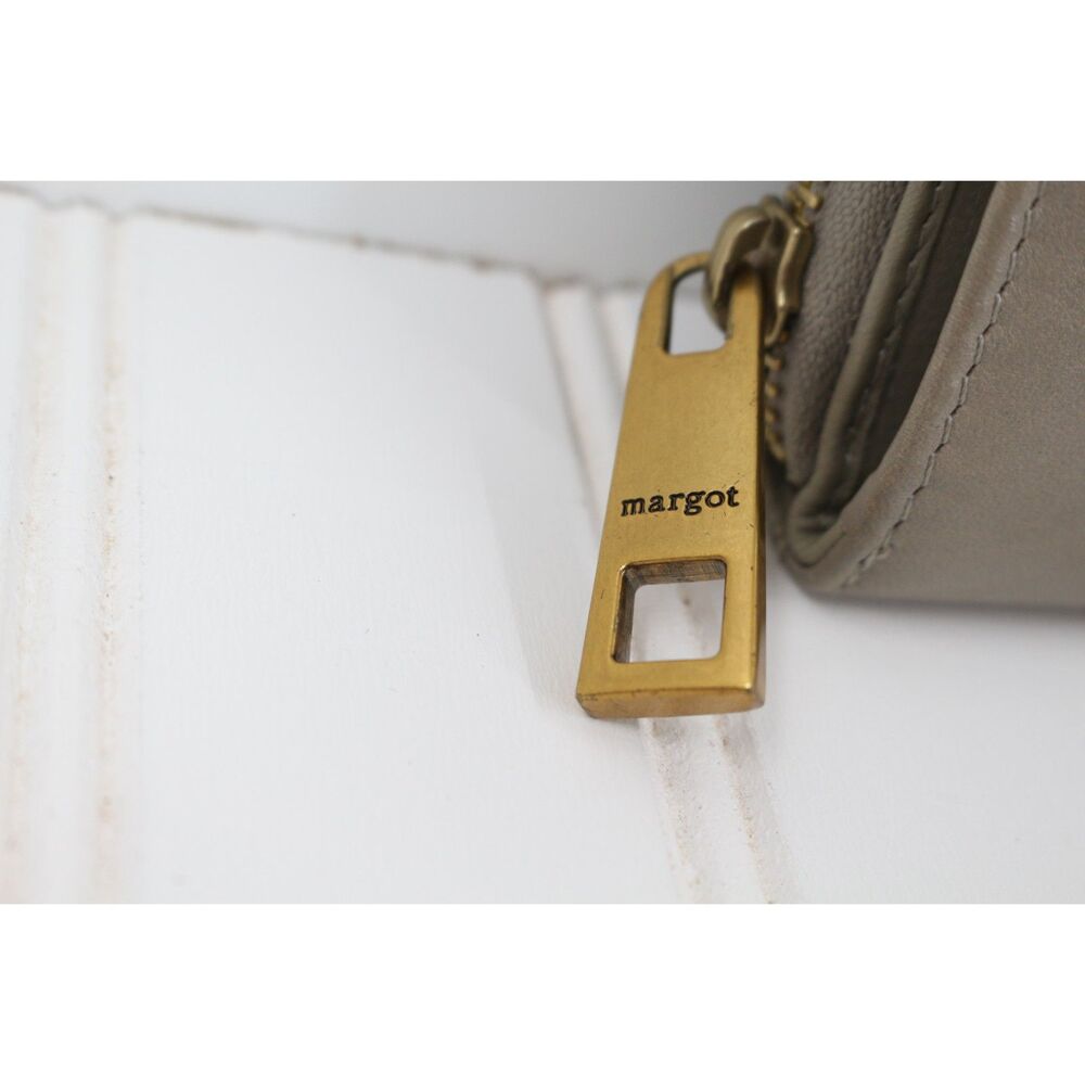 Margot New York Zipper Closure Gina Compact Wallet Leather Gold Hardware - Picture 2 of 5